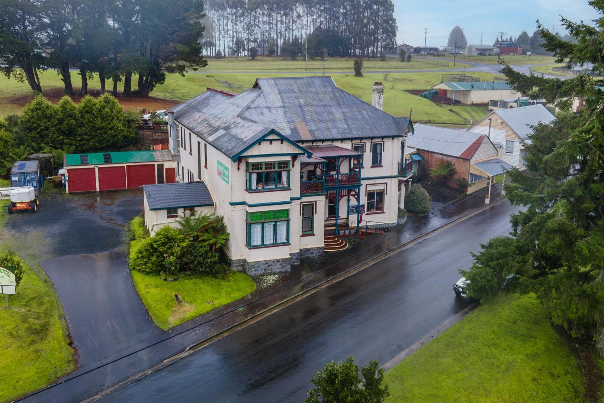 Bischoff Hotel Waratah Ngoại thất bức ảnh