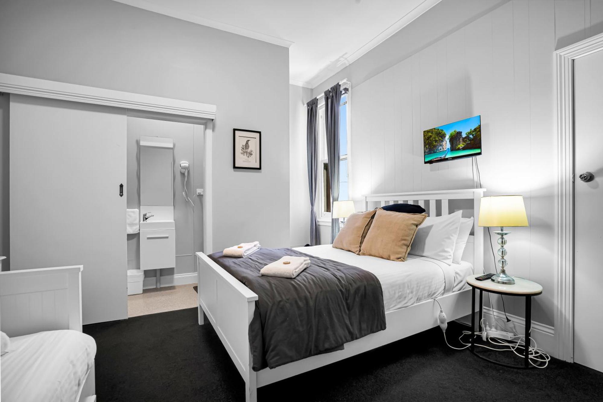 Bischoff Hotel Waratah Ngoại thất bức ảnh