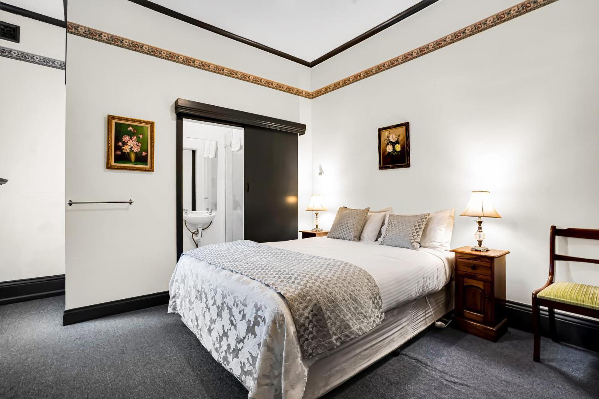 Bischoff Hotel Waratah Ngoại thất bức ảnh